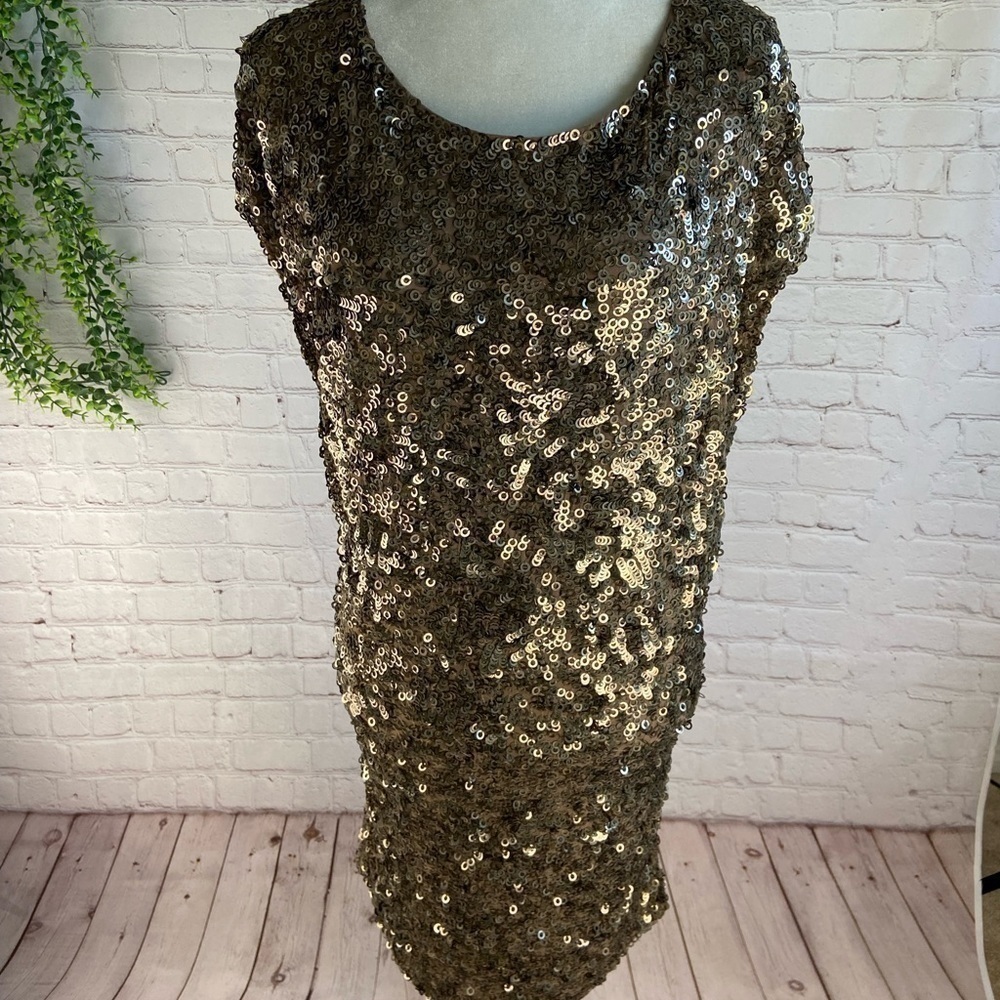 𝅺vince. Gold Sequin Dress S NWT